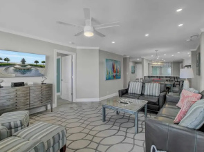 502 Summerhouse by Avantstay Ocean Front Condo w/ Community Pool Access