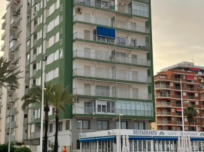 Primera línea en Cullera con piscina. Inmejorables vistas