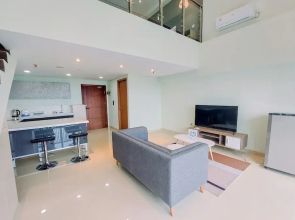 Big Studio Loft Apartment at The Reiz Condominium Medan By Travelio