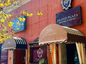 Brand Plaza Hotel
