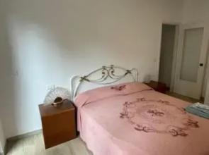 Flat 2 Bedrooms 1 Bathroom - Recco