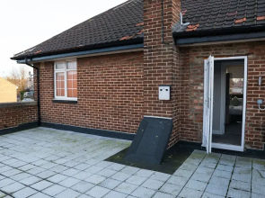 The White House Apartments