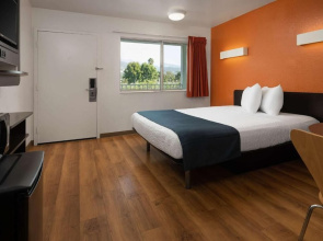 Vagabond Inn - Carpinteria North