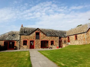 Lower Thurlibeer Holiday Home