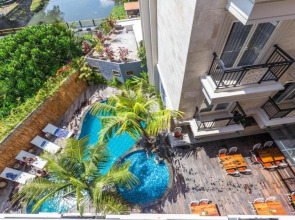 Alron Hotel Kuta Powered by Archipelago