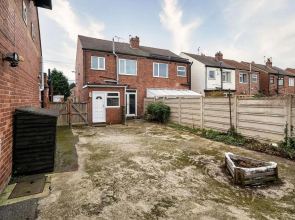 Family & Contractors & Free Parking & Airport Location