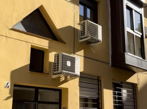 Apartamento en Luis Montoto, Nervión. Céntrico