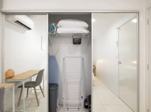 Smart Suites Self Check-in Apartments - 39A Freney