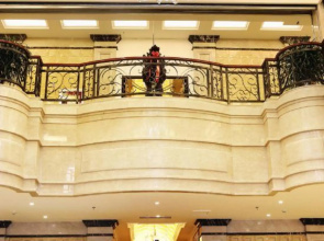 Urumqi Langui Garden Hotel