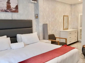 36 frere road shelly beach , margate