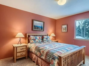Gold Dust  660a 3 Bedroom Townhouse by RedAwning