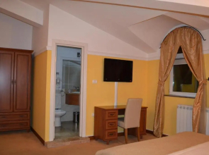 Dedinje villa rooms, apartments