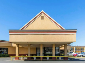 Quality Inn