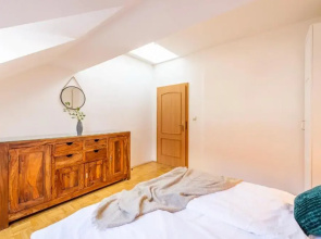 Templová 7 - Old Town Large Apartment with Terrace