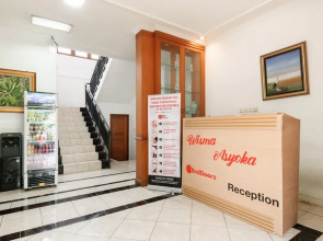 RedDoorz near Trans Studio Mall Cibubur