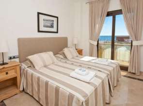 Marina Del Castillo 305