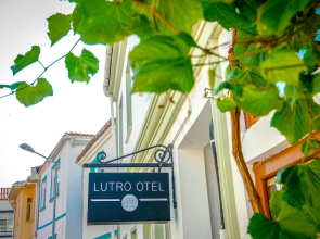 Lutro Otel