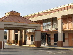 Studio Lodge Macon Extended Stay