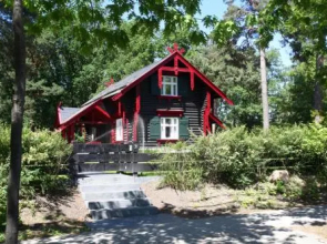 Ferienwohnung Juliane in der Villa zum Kronprinzen direkt gegenüber der Saarow Therme