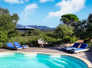 Villa Amelie With 2 Bedrooms and 2 Bathrooms