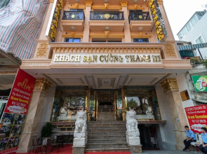 RedDoorz Premium @ Cao Thang Street