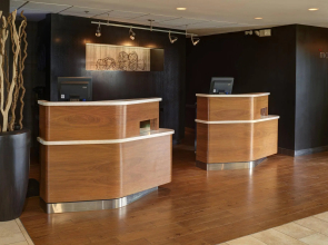 Courtyard by Marriott Indianapolis Airport