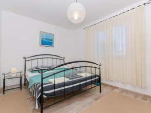 Lucija - Apartment With Pool - A1