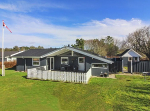 "Fridhild" - 875m from the sea in NW Jutland