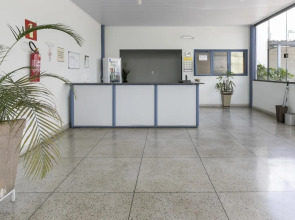 OYO Avenida Park Hotel
