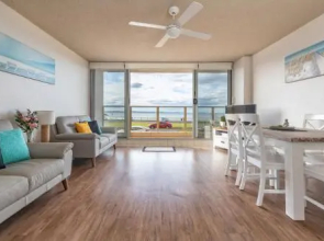 Ebbtide 3 - On Main Beach!