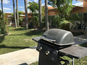 Warm Mineral Springs Motel