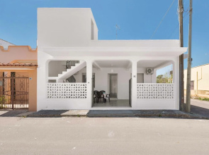 3311 Bianca House by Barbarhouse