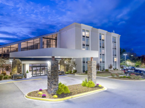 Candlewood Suites Roanoke Airport by IHG