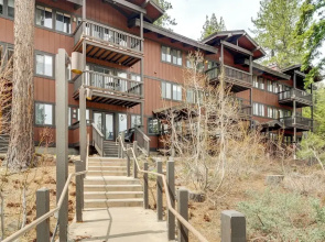 Hike, Sled & Ski! Cozy Tahoe City Condo w/ Hot Tub