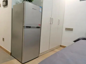 Yancheng goodnight Cinema Apartment (Zhongnan Century City Branch)