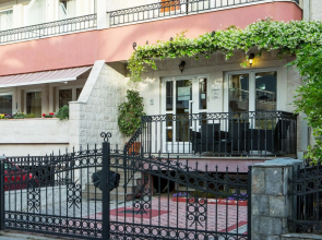 Ivona Apartments
