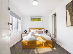 Riches Serendipity Home with Parking