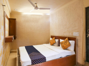 SPOT ON 49752 Hotel Super Guest House