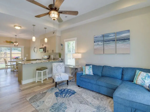 1 Mi to Beach! Ocean Isle Home w/ Shared Lanai