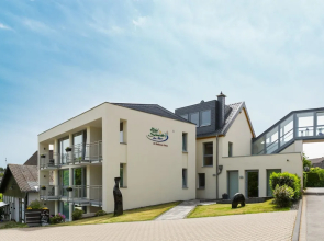 Eifel Hotel Schneider am Maar