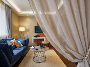 Winter Garden Hotel - Bergamo Airport