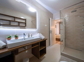 Wonderful Holiday Home in Pridraga with Wellness