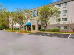 Motel 6 Milford, CT