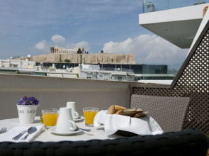 Hera Hotel