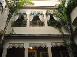 Riad L'Arabesque