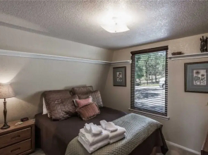 Alto Pines - Three Bedroom Cabin