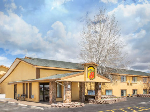 Super 8 by Wyndham Craig