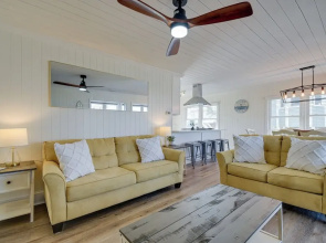 Holden Beach Home on Intracoastal Waterway Canal!