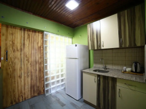 Yolohostel