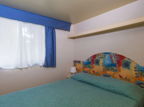 Pretty Mobile Home in Lido di Spina with Gym, Pool, Garden